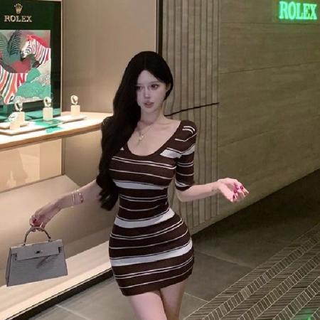 BY13195# 露背v领短袖连衣裙女夏季修身针织裙子辣妹收腰包臀短裙 服裝批發女裝批發服飾貨源