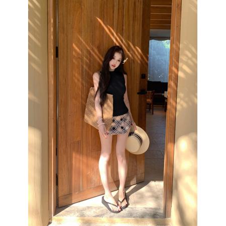 BY13227# 时髦气质显瘦修身百搭圆领背心+法式时尚百搭修身半身裙 服裝批發女裝批發服飾貨源