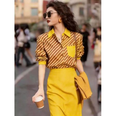 BY13302# 超火穿搭一整套女春黄色条纹衬衫套装裙两件套气质韩版高级感 服裝批發女裝批發服飾貨源