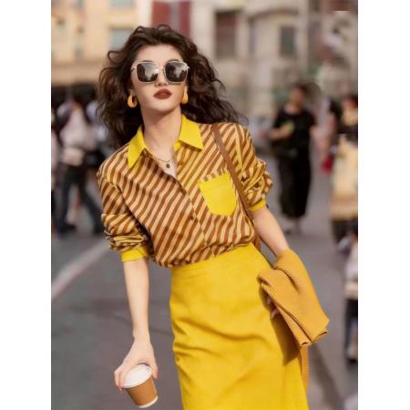 BY13302# 超火穿搭一整套女春黄色条纹衬衫套装裙两件套气质韩版高级感 服裝批發女裝批發服飾貨源