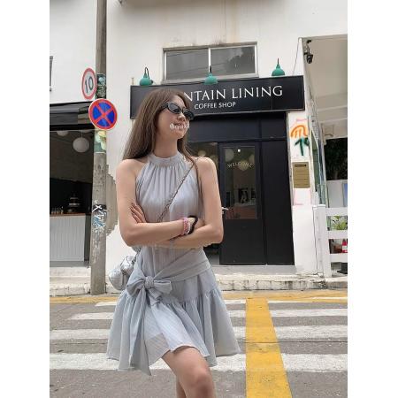 BY13328# 法式挂脖无袖蓝色连衣裙女装夏季设计感蝴蝶结绑带A字裙黑色短裙 服裝批發女裝批發服飾貨源