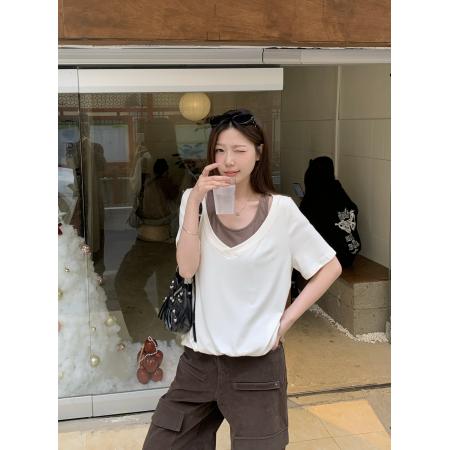 BY13345# 夏装新款胖mm大码女撞色假两件镂空短袖T恤设计感V领上衣 服裝批發女裝批發服飾貨源