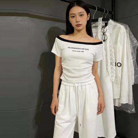 BY13381# 夏季设计感美式字母修身短款辣妹显瘦T恤上衣女 服裝批發女裝批發服飾貨源