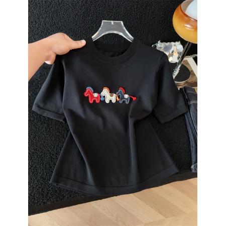 BY13394# 韩版气质马年小马刺绣短袖T恤女夏季新款针织宽松打底衫上衣 服裝批發女裝批發服飾貨源