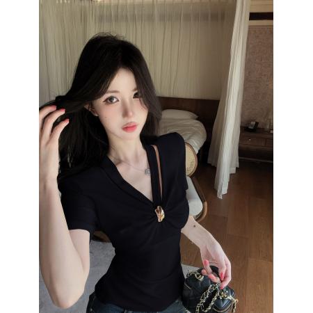 BY13420# 夏季复古辣妹褶皱v领短袖t恤女外穿设计感气质显瘦上衣女 服裝批發女裝批發服飾貨源