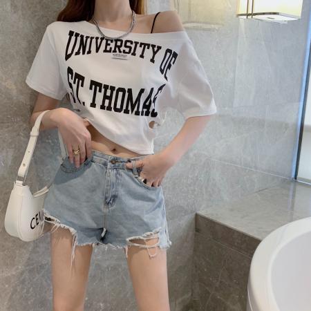 BY13424# 高腰显瘦短袖T恤女夏季露肩小心机破洞设计字母短款上衣 服裝批發女裝批發服飾貨源