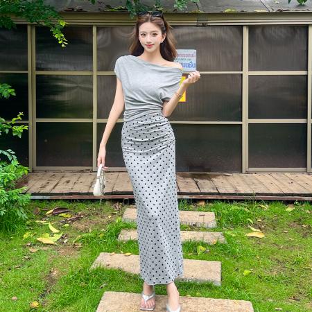 BY13445# 法式斜肩灰色波点上衣半身裙时尚套装女气质穿搭设计感简约两件套 服裝批發女裝批發服飾貨源