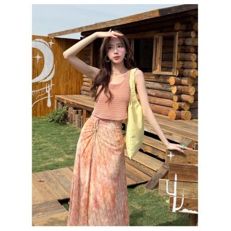 BY13482# 夏季新款超火夏装五一穿搭一整套女夏针织上衣碎花半身裙套装 服裝批發女裝批發服飾貨源