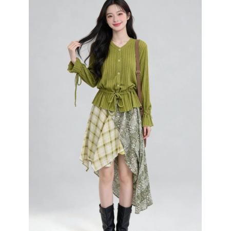 BY13486# 复古草绿色长袖系带针织衫上衣早春女不规则半身裙田园风两件套装 服裝批發女裝批發服飾貨源