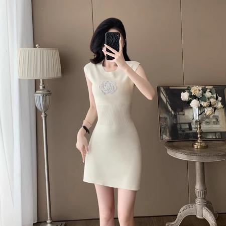 BY13490# 法式时尚针织连衣裙女夏季新款高级感气质收腰显瘦山茶花包臀裙子 服裝批發女裝批發服飾貨源