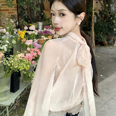 早春新款法式慵懒风圆领拼接飘带抽褶气质小衫收腰衬衫  服裝批發女裝批發服飾貨源