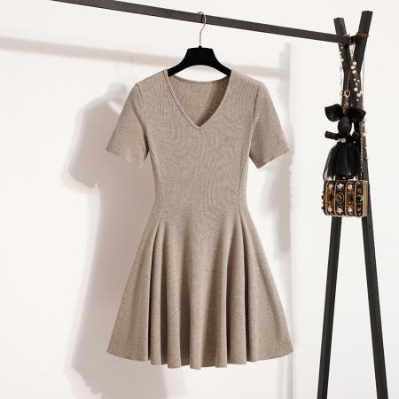 BY13579# 大码女装夏装新款短袖针织连衣裙修身显瘦法式V领连衣裙  服裝批發女裝批發服飾貨源