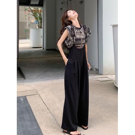 吊带连体裤套装女夏季新款休闲印花T恤垂感背带阔腿裤两件套  服裝批發女裝批發服飾貨源