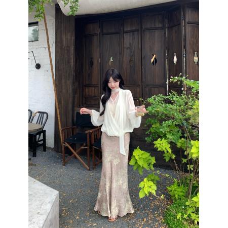 法式氛围感蕾丝拼接灯笼袖假两件衬衣+高腰包臀鱼尾裙  服裝批發女裝批發服飾貨源