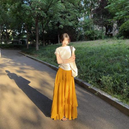 纯欲通勤修身短袖上衣+不规则荷叶边A字蛋糕裙  服裝批發女裝批發服飾貨源