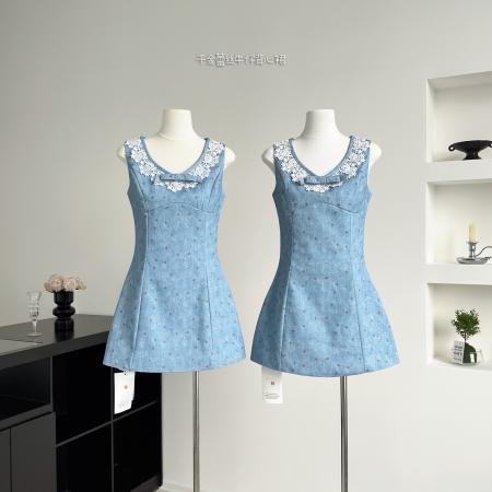 Q女家花颂收藏家/早春装千金牛仔背心裙蕾丝打底蓝色连衣裙  服裝批發女裝批發服飾貨源