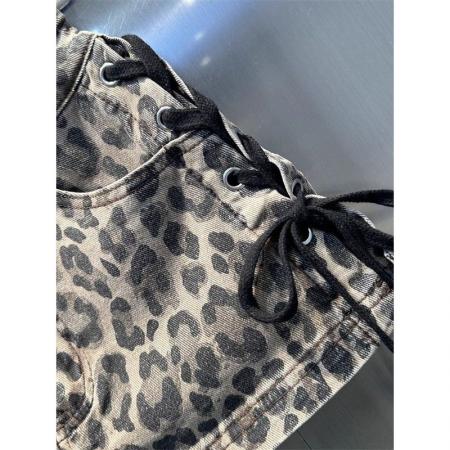 小众设计感绑带辣妹包臀裙女春夏美式复古高街豹纹牛仔半身裙  服裝批發女裝批發服飾貨源