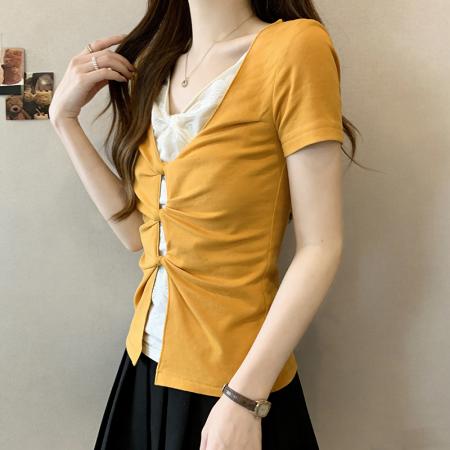 胖MM美式假两件V领短袖上衣女春季黄色修身显瘦设计感小众T恤  服裝批發女裝批發服飾貨源