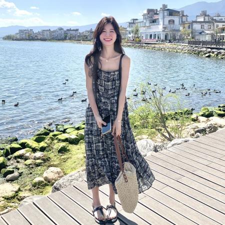 BY13785# 法式浪漫度假风吊带连衣裙女夏季新款设计感超火宽松气质长裙  服裝批發女裝批發服飾貨源