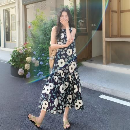 BY13788# 新款碎花连衣裙女夏高级感减龄海边度假宽松显瘦沙滩背心裙  服裝批發女裝批發服飾貨源