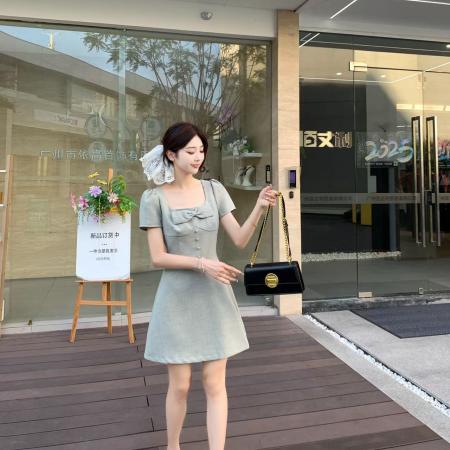 BY13815# 大码女装气质百搭显瘦连衣裙胖MM收腰显瘦法式方领蝴蝶结裙子  服裝批發女裝批發服飾貨源