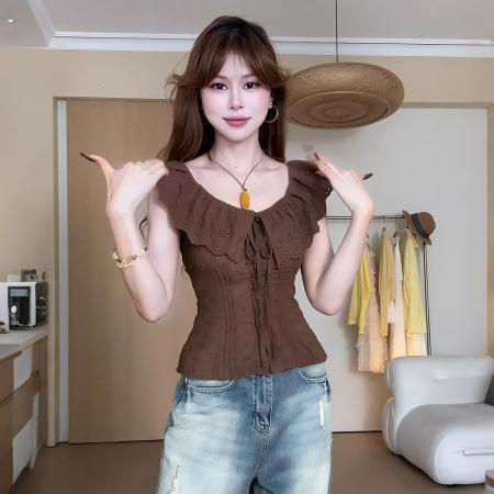 BY13817# 法式小资小飞袖上衣女夏季超好看无袖小衫一字肩蕾丝拼接咖色衬衫  服裝批發女裝批發服飾貨源