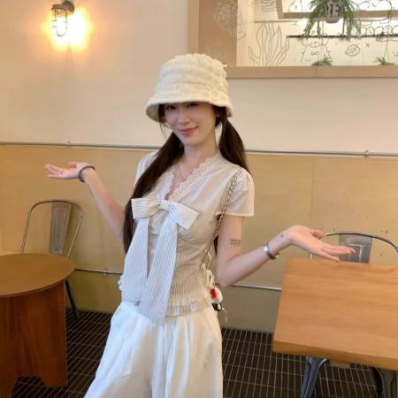 BY13821# 法式蝴蝶结蕾丝花边条纹衬衫女夏季新款高级感显瘦短袖上衣  服裝批發女裝批發服飾貨源