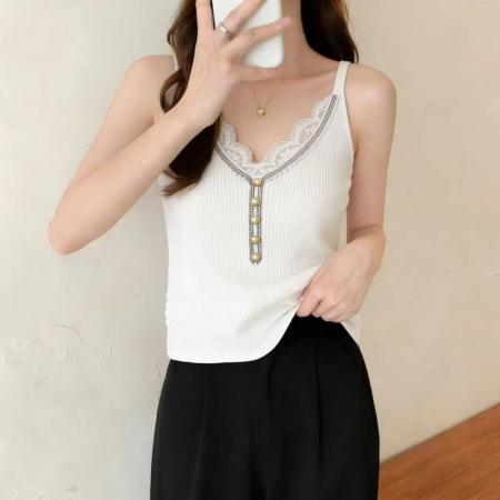 BY13824# 辣妹风蕾丝花边吊带背心女新款内搭外穿修身珍珠纽扣针织无袖上衣  服裝批發女裝批發服飾貨源