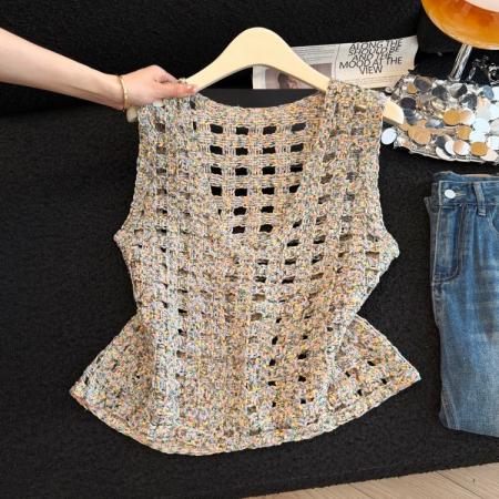 BY13850# 夏季新款圆领短袖T恤钩花镂空背心两件套洋气减龄套装女  服裝批發女裝批發服飾貨源