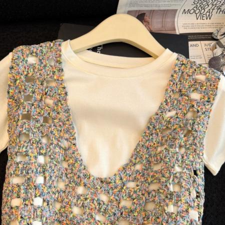 BY13850# 夏季新款圆领短袖T恤钩花镂空背心两件套洋气减龄套装女  服裝批發女裝批發服飾貨源