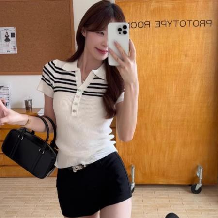 BY13857# 黑白撞色条纹Polo领T恤女装夏季短袖针织衫复古韩系紧身弹力上衣  服裝批發女裝批發服飾貨源