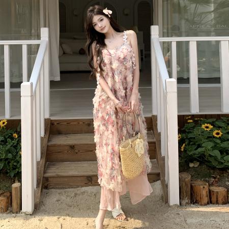 BY13888# 粉色绝美浪漫风木耳边碎花连衣裙夏季新款超仙少女感吊带裙沙滩裙  服裝批發女裝批發服飾貨源