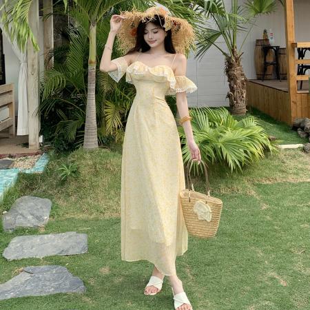 BY13890# 法式绝美碎花一字肩吊带连衣裙三亚海边度假沙滩海岛旅游拍照穿搭  服裝批發女裝批發服飾貨源