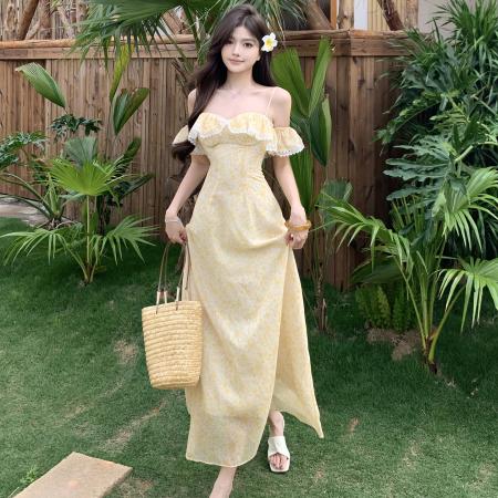 BY13890# 法式绝美碎花一字肩吊带连衣裙三亚海边度假沙滩海岛旅游拍照穿搭  服裝批發女裝批發服飾貨源