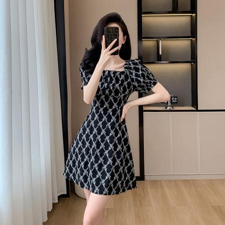 BY13895# 夏装新款法式方领绣花小个子A字连衣裙收腰显瘦短袖裙子  服裝批發女裝批發服飾貨源