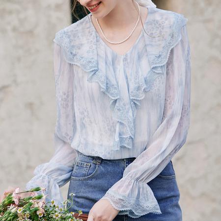 BY13924# 法式荷叶边v领衬衫女春季新款蕾丝正肩蓝色豹纹印花小衫  服裝批發女裝批發服飾貨源