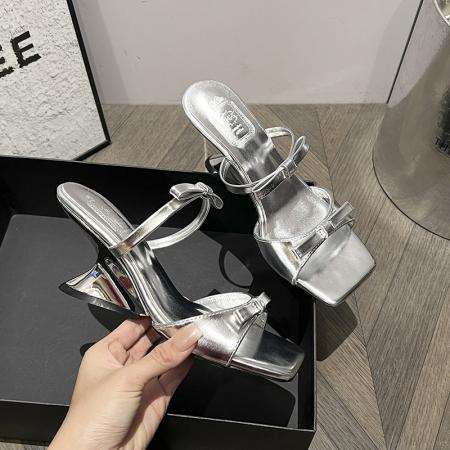 X-33082# 法式银色蝴蝶结坡跟凉拖鞋女夏外穿一字带凉鞋中跟高跟鞋罗马女鞋 鞋子批发女鞋批发凉鞋货源