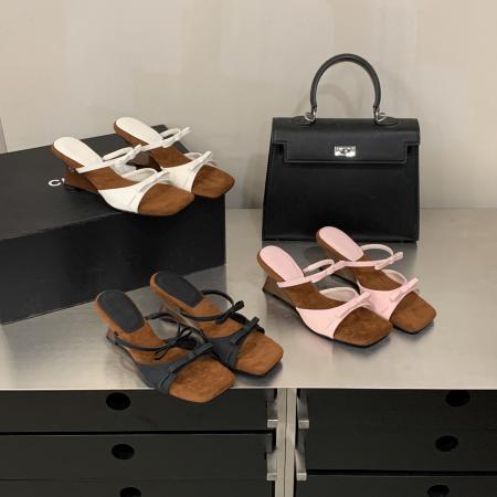 X-33102# 绝美蝴蝶结坡跟凉鞋女夏外穿新款法式方头露趾一字带女凉拖鞋 鞋子批发女鞋批发凉鞋货源