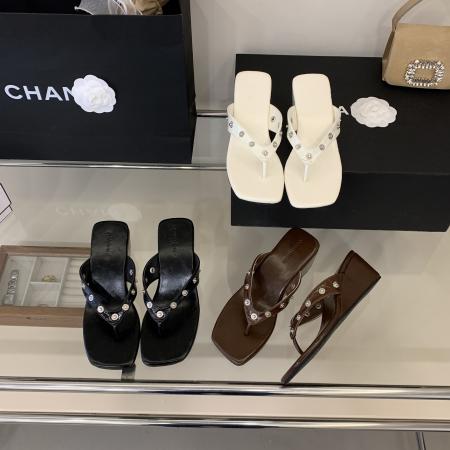 X-33113# 夹趾拖鞋黑色软底休闲铆钉极简人字高跟凉拖女夏外穿原创 鞋子批发女鞋批发凉鞋货源