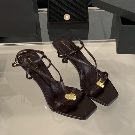 X-33145#夏季时尚露趾女鞋法式气质方头细跟凉鞋爱心金属扣细带高跟鞋 鞋子批发女鞋批发凉鞋货源