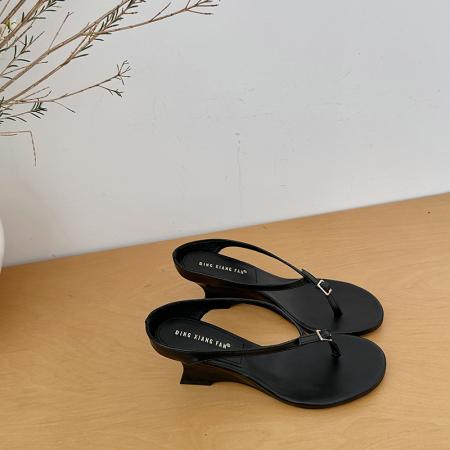 X-33149#夏季法式极简风百搭凉鞋优雅小圆头露趾凉拖舒适坡跟细带女鞋 鞋子批发女鞋批发凉鞋货源