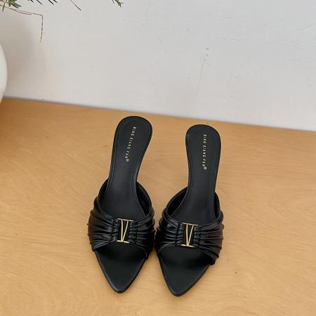 X-33151#夏时尚露趾女鞋简约气质尖头褶皱凉鞋法式优雅金属扣细跟拖鞋 鞋子批发女鞋批发凉鞋货源