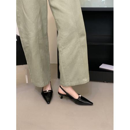 X-33166#轻熟风尖头珍珠装饰后绊带凉鞋女猫跟漆皮显瘦高级感真皮后空单鞋 鞋子批发女鞋批发凉鞋货源