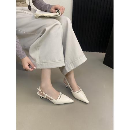 X-33166#轻熟风尖头珍珠装饰后绊带凉鞋女猫跟漆皮显瘦高级感真皮后空单鞋 鞋子批发女鞋批发凉鞋货源