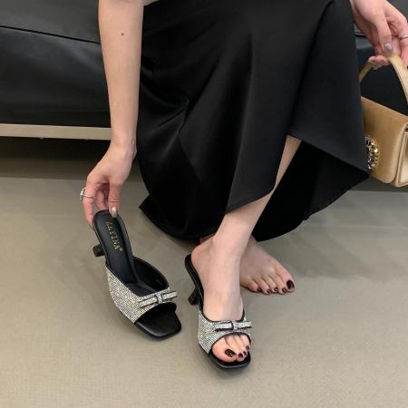 X-33169#夏季新款矮跟拖鞋时尚百搭露趾水钻蝴蝶结女鞋 鞋子批发女鞋批发凉鞋货源