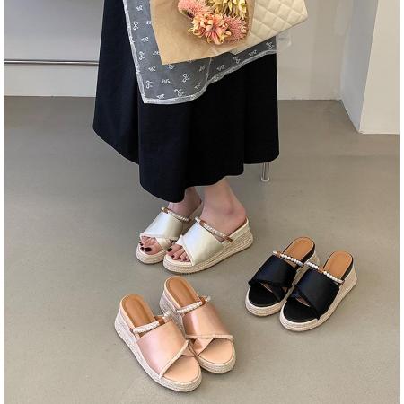 X-33186#厚底增高7cm珍珠一字拖女休闲新款小个子百搭流苏凉拖鞋 鞋子批发女鞋批发凉鞋货源