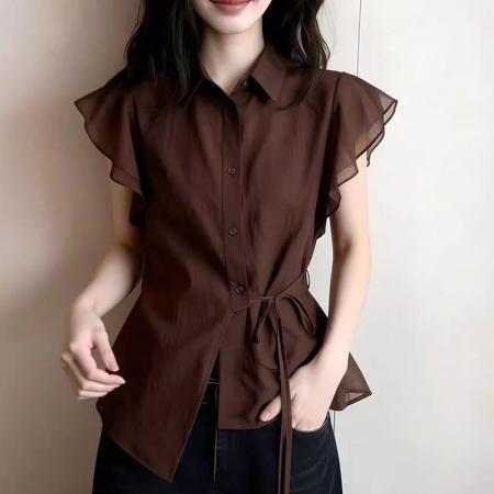 设计感咖色小翻领短袖衬衫女夏小个子收腰绑带荷叶边气质正肩上衣  服裝批發女裝批發服飾貨源