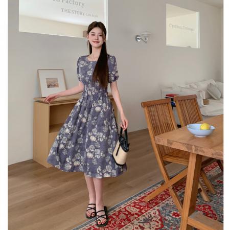 茶歇法式紫色碎花连衣裙女夏新款高级感绝美收腰仙女长裙  服裝批發女裝批發服飾貨源