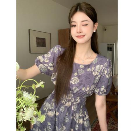 茶歇法式紫色碎花连衣裙女夏新款高级感绝美收腰仙女长裙  服裝批發女裝批發服飾貨源