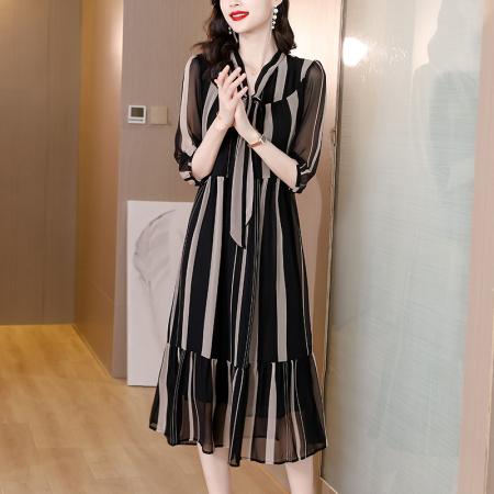 雪纺连衣裙女时尚新款别致漂亮裙子高级感复古条纹高端气质长裙  服裝批發女裝批發服飾貨源